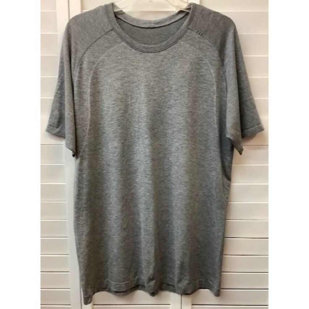 Lululemon Mens‎ Heathered Gray Short Sleeve Crew Neck Shirt Size XL